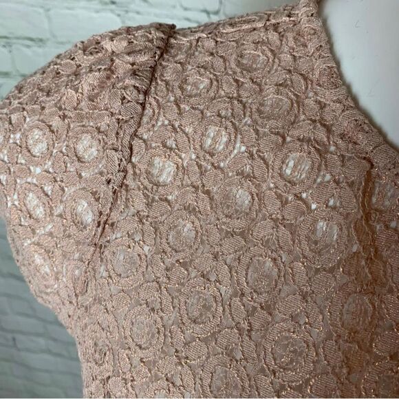🔮 LOFT | Pink Lace Top Metallic Sheen Size XS - Picture 2 of 5